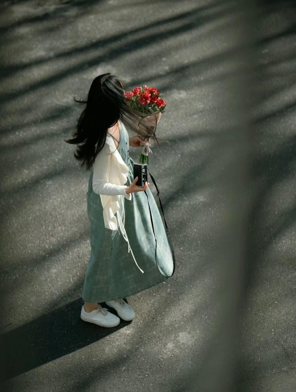 Năm Năm Bỏ Lại