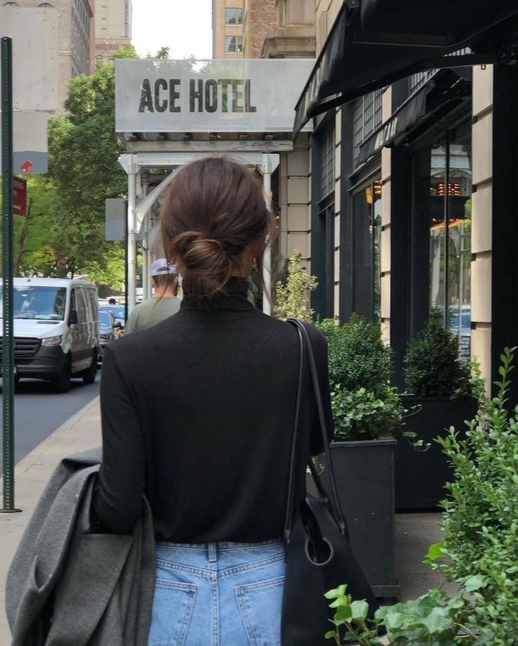 Cuộc Tái Sinh Rực Rỡ